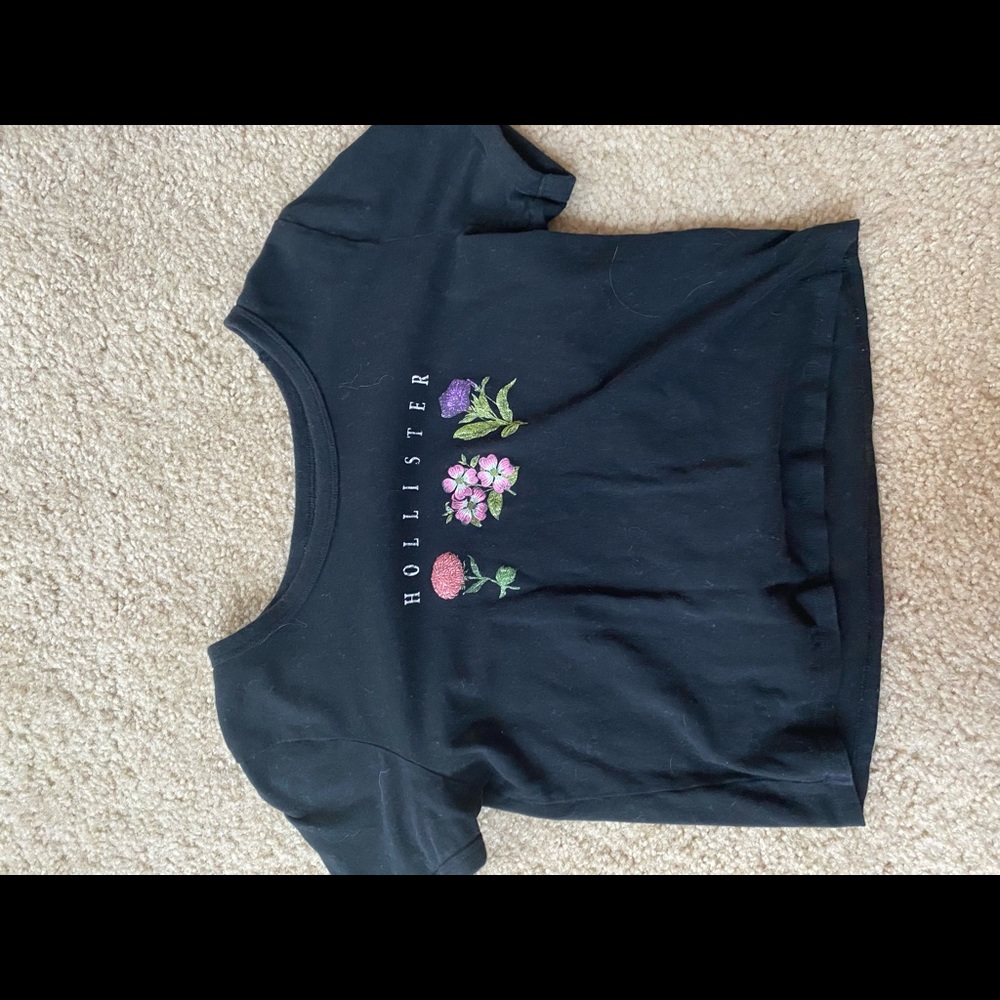 Cropped tee